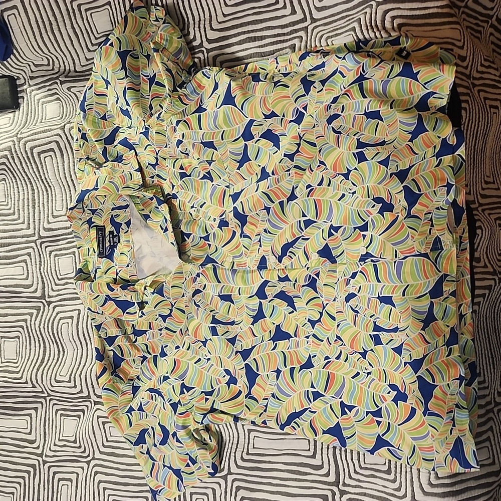 Crown and Ivy button up